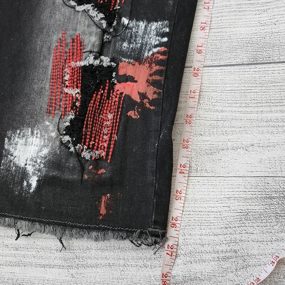 Black and Red Splatter Paint Distressed Men's Biker Shorts (Size 40 & 42) - Picture 11 of 15